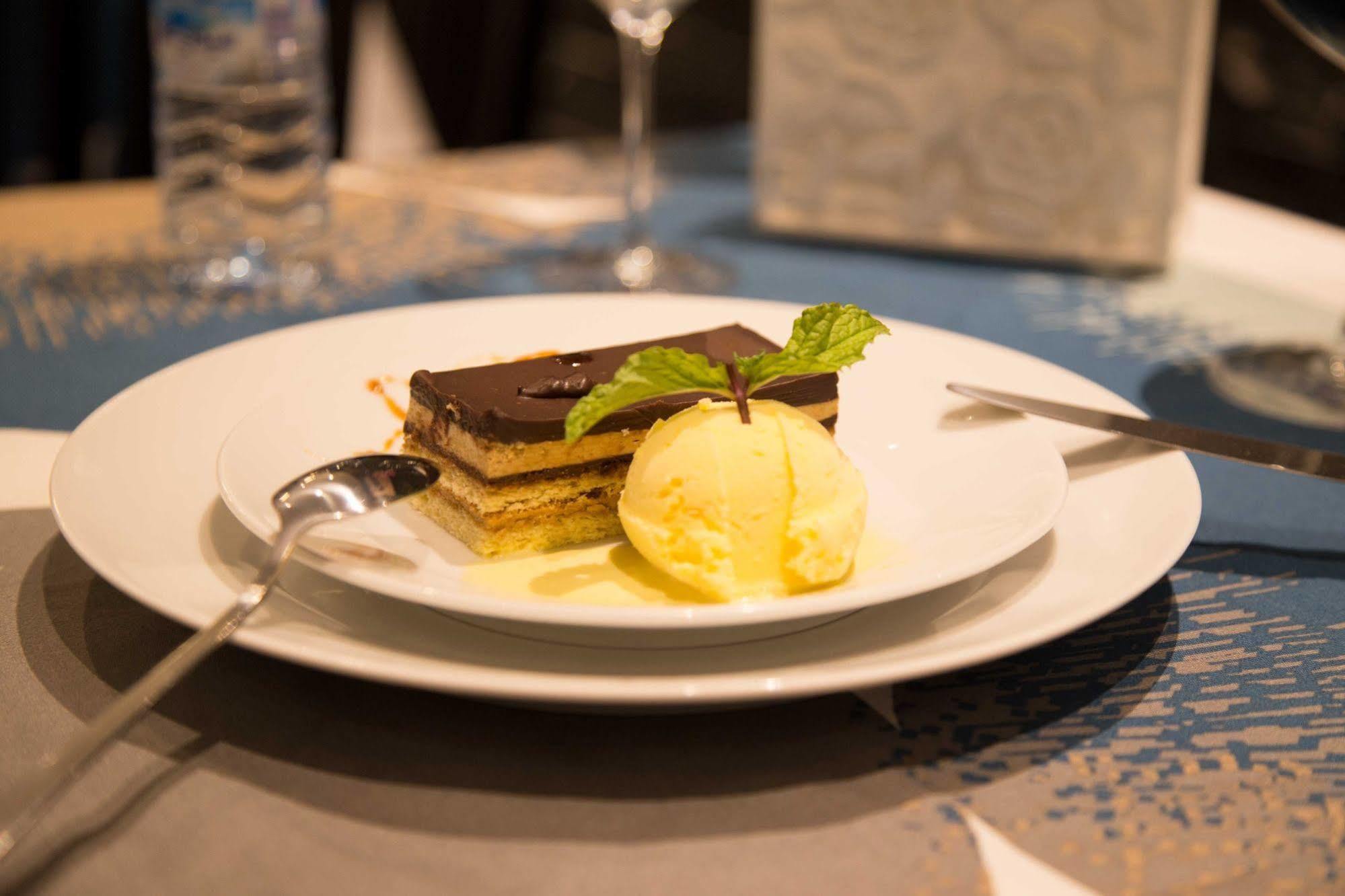 Hotel Semiramis City Center 努瓦克肖特 外观 照片